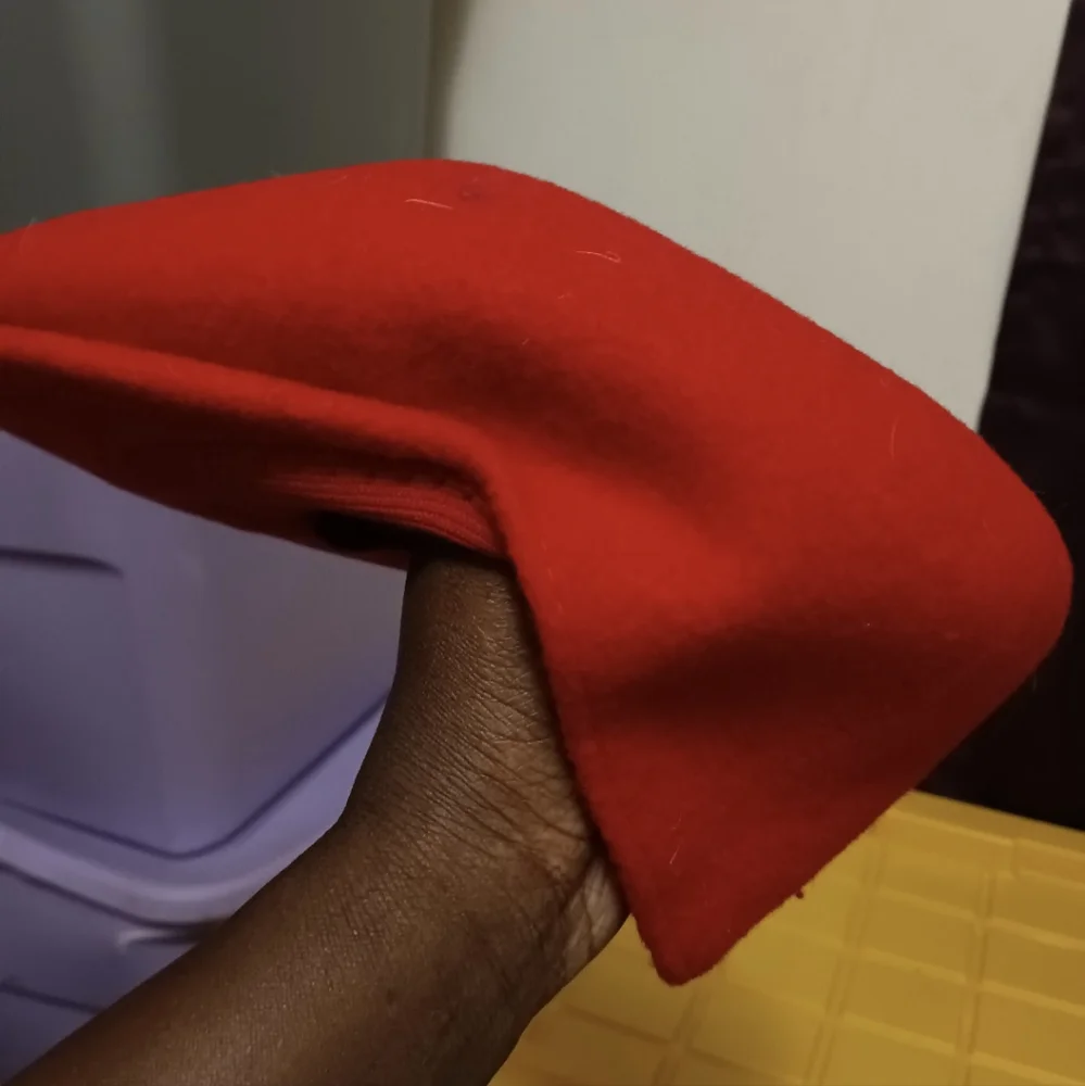 Men's Hat - Picture 2 of 3